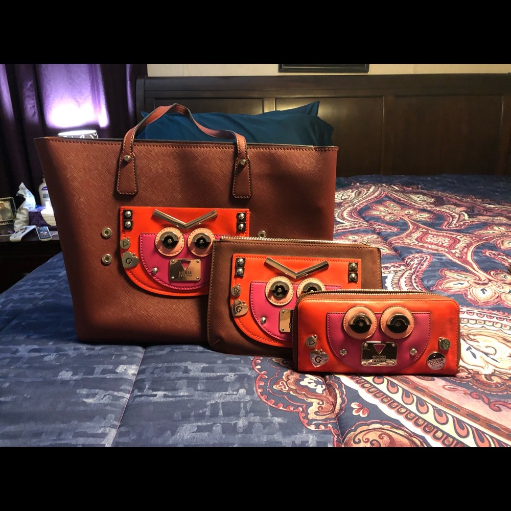 Guess Purse, makeup bag, and matching wallet